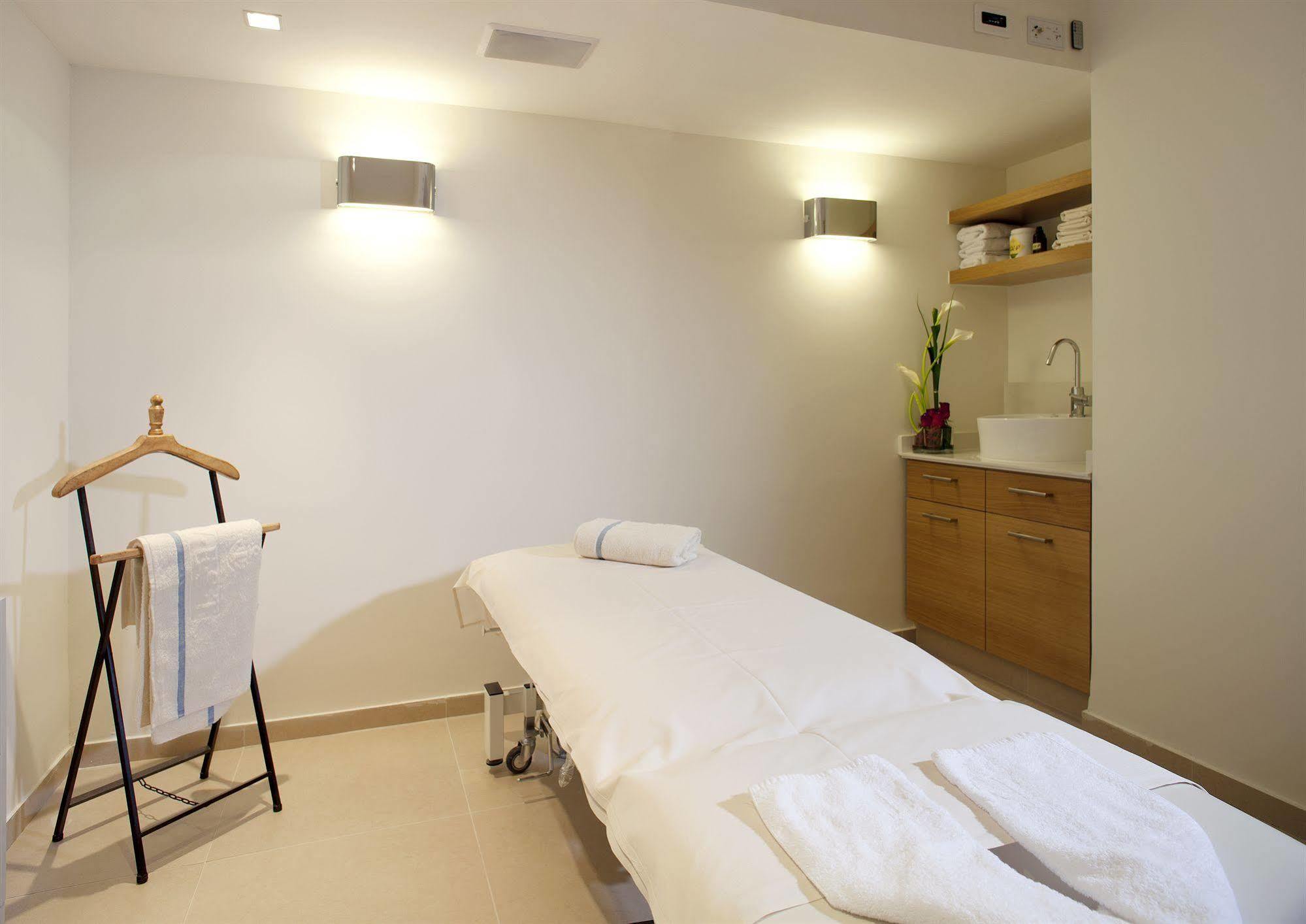 West All Suites Hotel Ashdod Ngoại thất bức ảnh